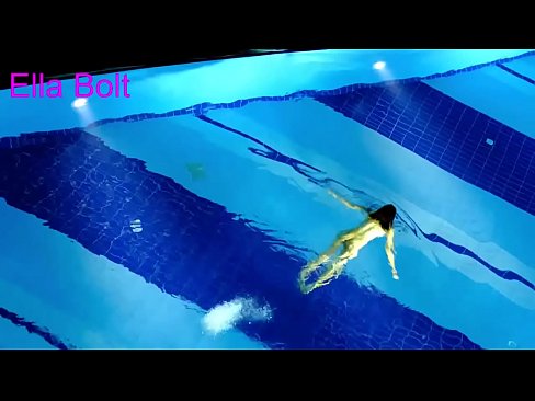 ❤️ මට නැරඹීම නැවැත්විය නොහැක, තරුණ රන්වන්තිය ELLA BOLT නිවාඩු නිකේතනයේ තටාකයේ නිරුවතින් පිහිනීමට හසු විය ❤️❌ Fucking video අසභ්‍ය si.pornpictureshq.ru ❌️❤